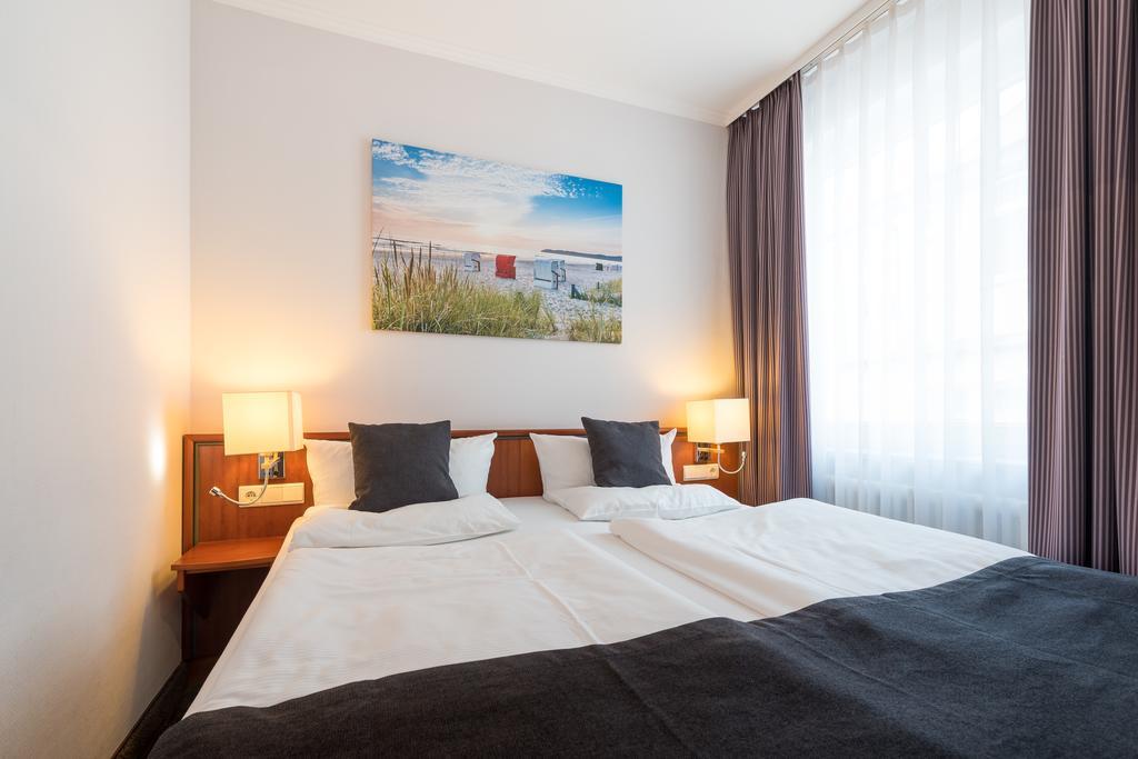 Hotel Villa Belvedere 宾茨 外观 照片