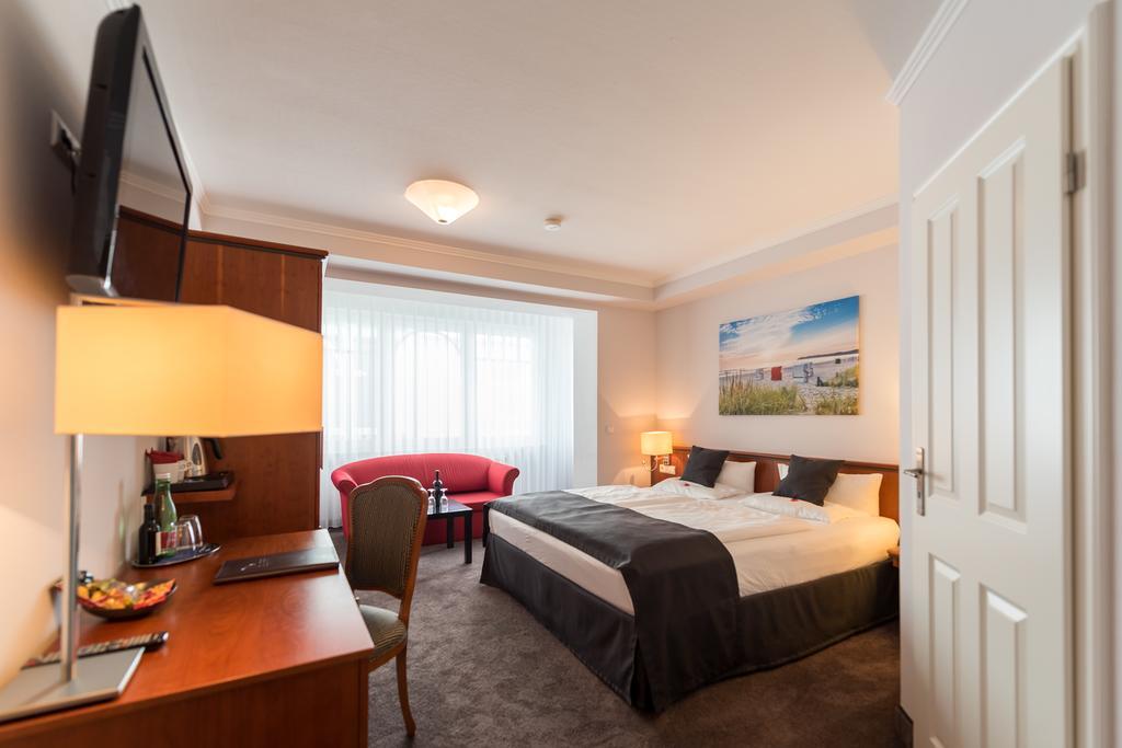 Hotel Villa Belvedere 宾茨 外观 照片